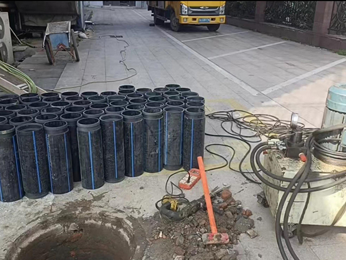 周宁PE置换管厂家 DN315置换管 非开挖管短管置换